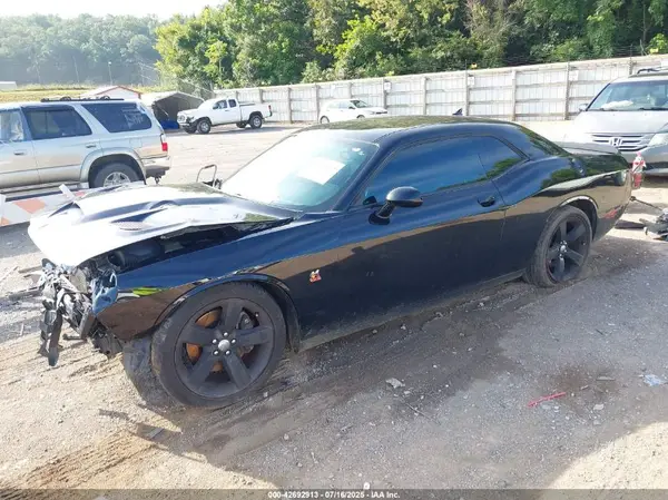 2C3CDZFJXLH143225 2020 DODGE CHALLENGER - Image 2