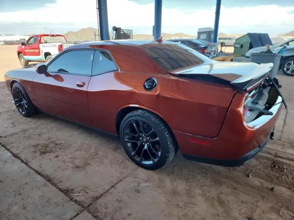 2C3CDZFJXLH165385 2020 DODGE CHALLENGER - Image 2