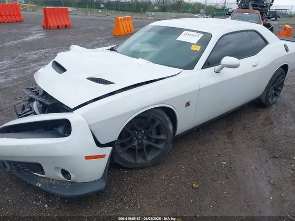 2C3CDZFJXPH507598 2023 DODGE CHALLENGER - Image 2