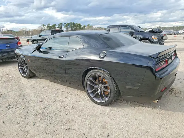 2C3CDZFJXPH629829 2023 DODGE CHALLENGER - Image 2