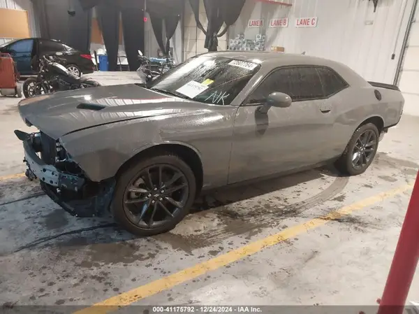 2C3CDZGG0PH630443 2023 DODGE CHALLENGER - Image 2