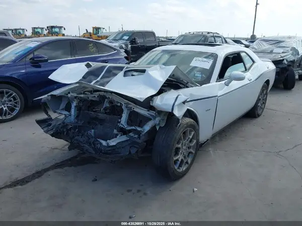 2C3CDZGG2HH584888 2017 DODGE CHALLENGER - Image 2