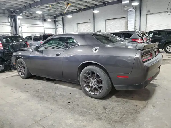 2C3CDZGG2JH256831 2018 DODGE CHALLENGER - Image 2