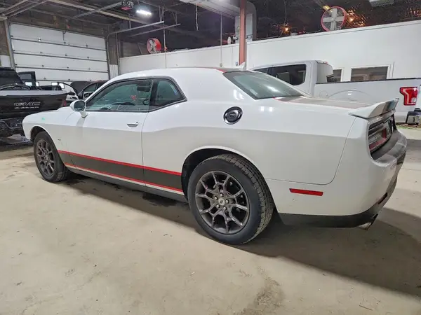 2C3CDZGG2JH257543 2018 DODGE CHALLENGER - Image 2