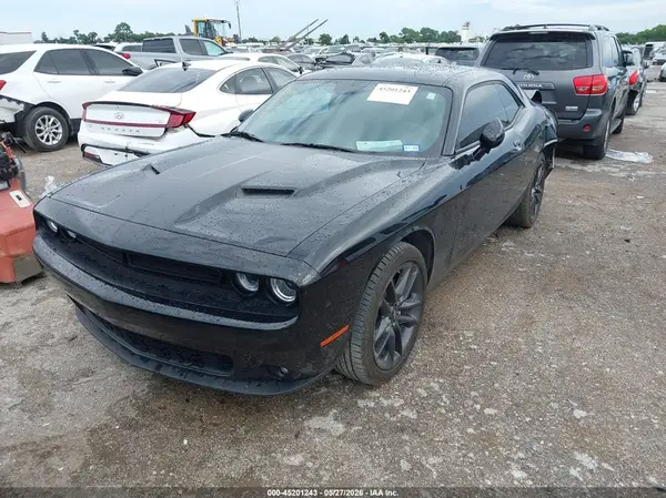 2C3CDZGG2PH645543 2023 DODGE CHALLENGER - Image 2