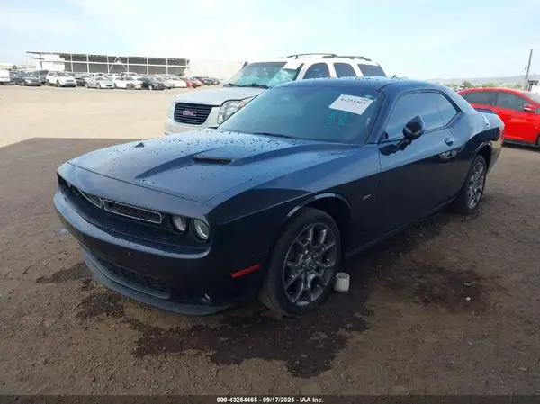 2C3CDZGG3HH619843 2017 DODGE CHALLENGER - Image 2