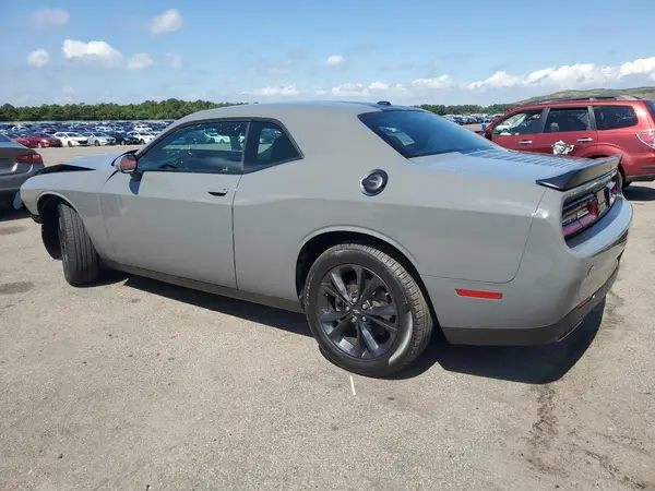 2C3CDZGG3PH642313 2023 DODGE CHALLENGER - Image 2