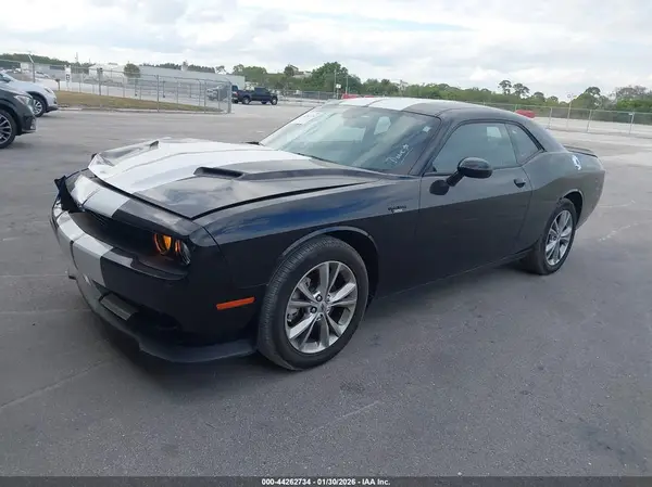 2C3CDZGG4PH697126 2023 DODGE CHALLENGER - Image 2