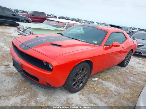 2C3CDZGG5JH245225 2018 DODGE CHALLENGER - Image 2