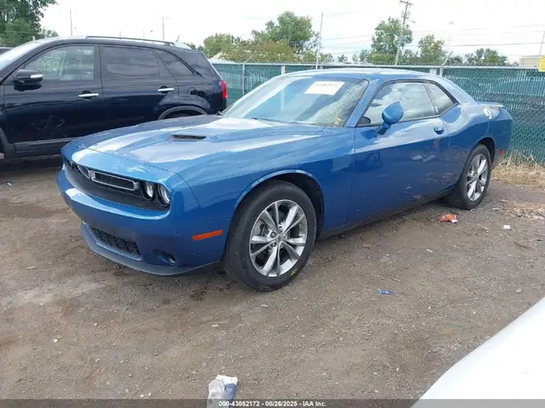 2C3CDZGG5PH550376 2023 DODGE CHALLENGER - Image 2