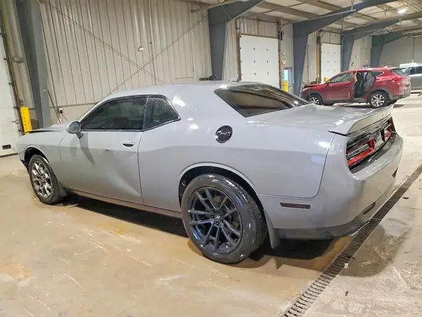 2C3CDZGG6HH614975 2017 DODGE CHALLENGER - Image 2