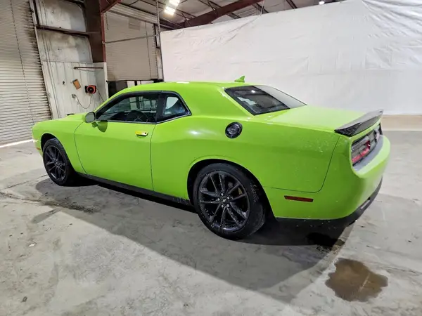 2C3CDZGG6PH569955 2023 DODGE CHALLENGER - Image 2