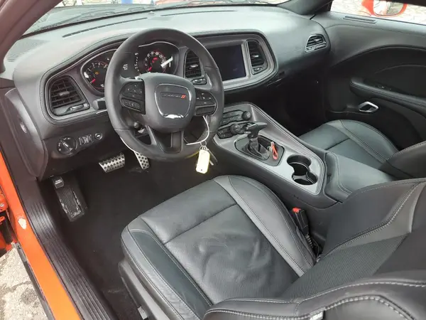 2C3CDZGG6PH579028 2023 DODGE CHALLENGER - Image 8