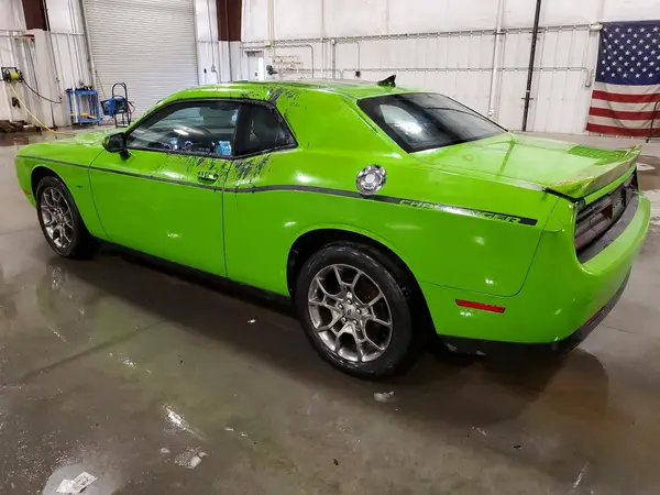 2C3CDZGG7HH607193 2017 DODGE CHALLENGER - Image 2
