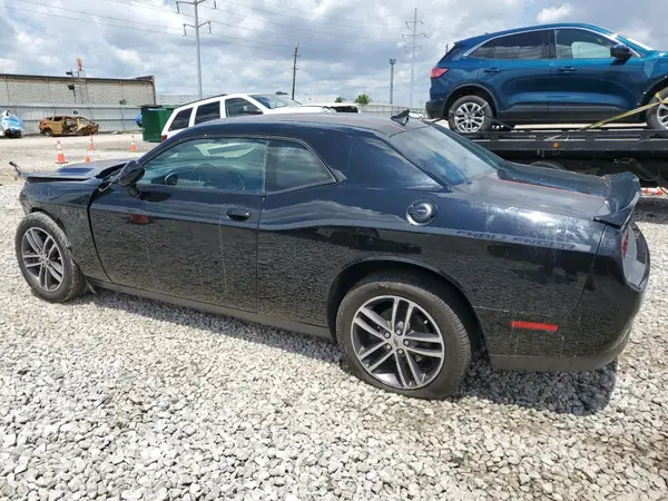 2C3CDZGG7JH215644 2018 DODGE CHALLENGER - Image 2