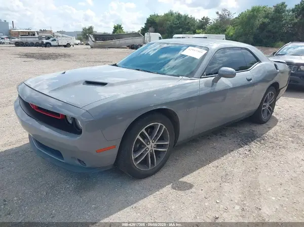2C3CDZGG8JH215667 2018 DODGE CHALLENGER - Image 2