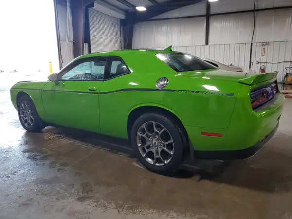 2C3CDZGG9HH555596 2017 DODGE CHALLENGER - Image 2