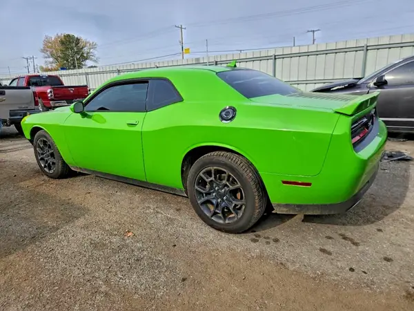 2C3CDZGG9HH556215 2017 DODGE CHALLENGER - Image 2