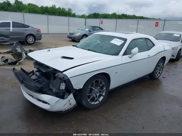 2C3CDZGGXHH607186 2017 DODGE CHALLENGER - Image 2