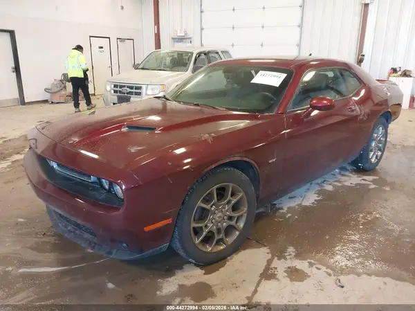 2C3CDZGGXHH624876 2017 DODGE CHALLENGER - Image 2