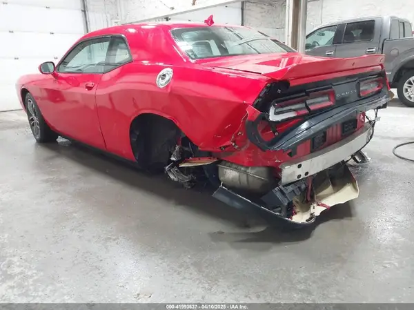 2C3CDZGGXJH184101 2018 DODGE CHALLENGER - Image 2