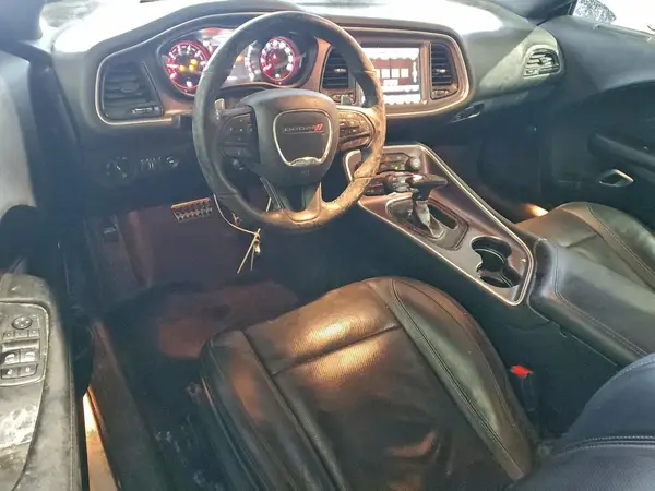 2C3CDZGGXJH316094 2018 DODGE CHALLENGER - Image 8