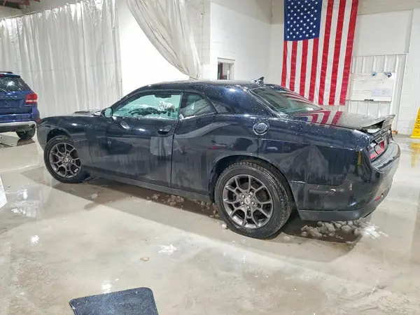 2C3CDZGGXJH322820 2018 DODGE CHALLENGER - Image 2