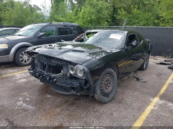2C3CDZGGXKH655519 2019 DODGE CHALLENGER - Image 2