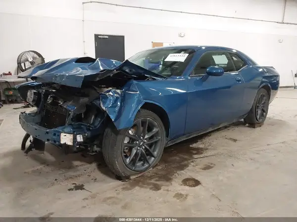 2C3CDZGGXPH696627 2023 DODGE CHALLENGER - Image 2