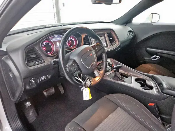 2C3CDZGGXPH697034 2023 DODGE CHALLENGER - Image 8