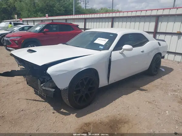 2C3CDZJG0KH503872 2019 DODGE CHALLENGER - Image 2