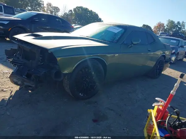 2C3CDZJG0LH250957 2020 DODGE CHALLENGER - Image 2
