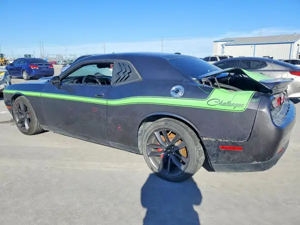 2C3CDZJG1KH557598 2019 DODGE CHALLENGER - Image 2