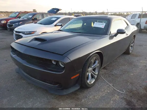 2C3CDZJG1MH672673 2021 DODGE CHALLENGER - Image 2