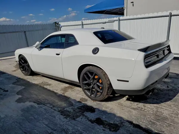 2C3CDZJG2NH142715 2022 DODGE CHALLENGER - Image 2