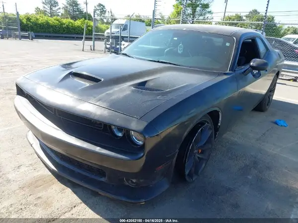 2C3CDZJG2PH610641 2023 DODGE CHALLENGER - Image 2