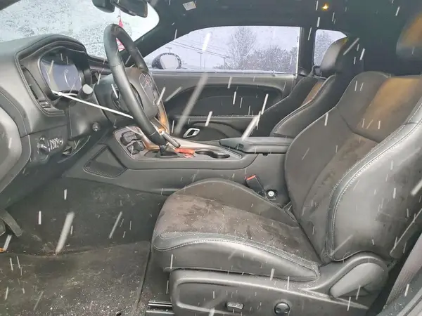 2023 DODGE CHALLENGER auction photo 7