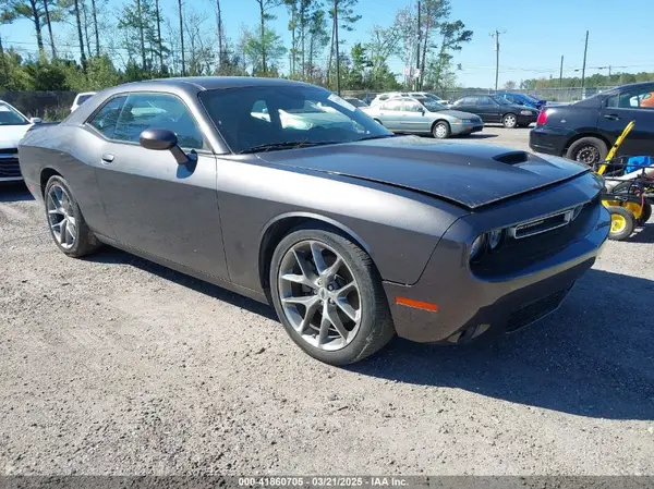 2C3CDZJG3NH233217 2022 DODGE CHALLENGER - Image 1