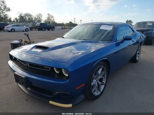 2C3CDZJG3PH503839 2023 DODGE CHALLENGER - Image 2