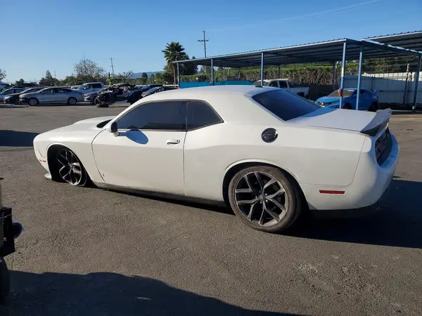 2C3CDZJG4LH235801 2020 DODGE CHALLENGER - Image 2