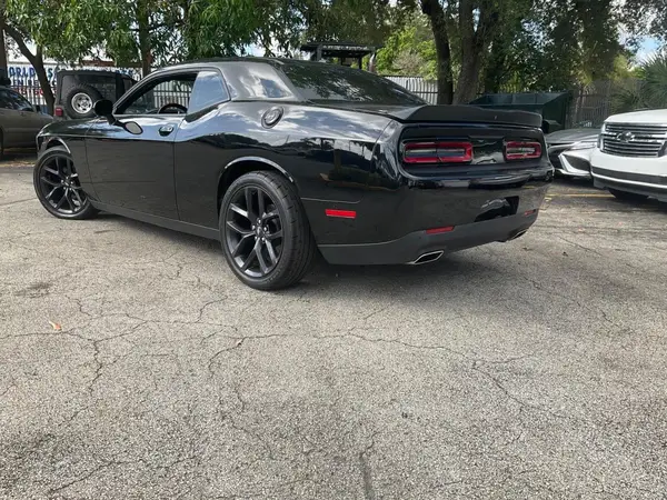 2C3CDZJG5LH214567 2020 DODGE CHALLENGER - Image 2