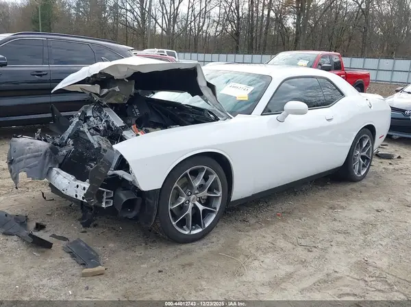 2C3CDZJG6NH230053 2022 DODGE CHALLENGER - Image 2