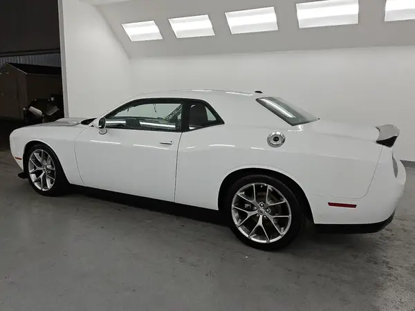 2C3CDZJG6PH503656 2023 DODGE CHALLENGER - Image 2