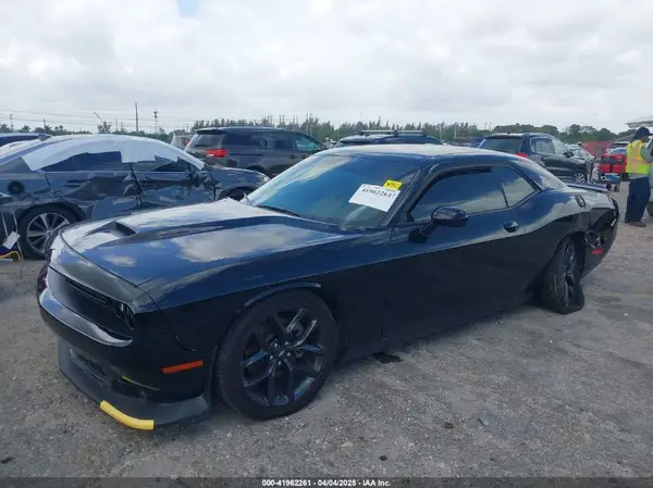 2C3CDZJG6PH695225 2023 DODGE CHALLENGER - Image 2