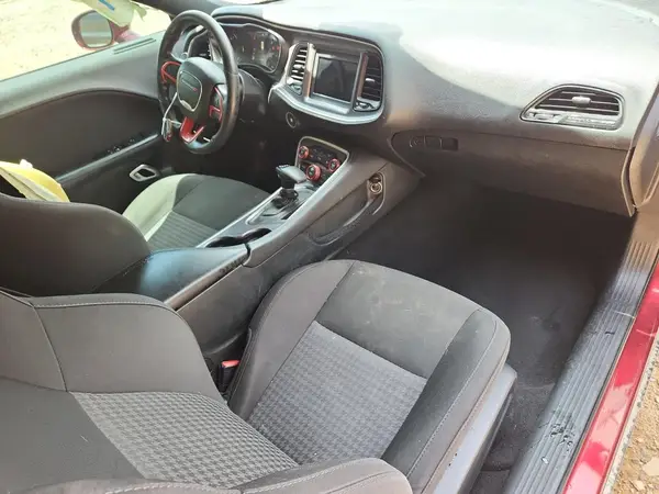 2C3CDZJG7KH715796 2019 DODGE CHALLENGER - Image 8