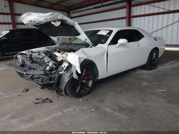 2C3CDZJG7NH185592 2022 DODGE CHALLENGER - Image 2