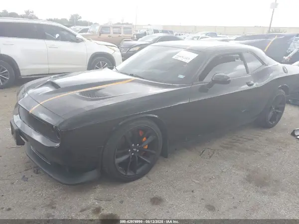 2C3CDZJG8PH644924 2023 DODGE CHALLENGER - Image 2
