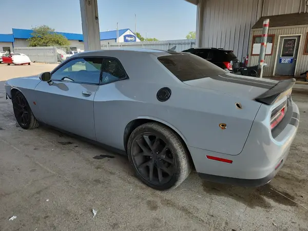 2C3CDZJGXLH206092 2020 DODGE CHALLENGER - Image 2