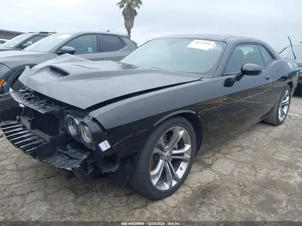 2C3CDZJGXNH112958 2022 DODGE CHALLENGER - Image 2