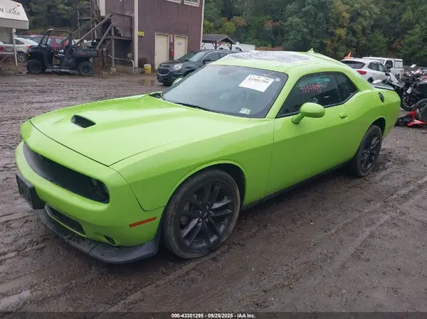 2C3CDZKG2PH615255 2023 DODGE CHALLENGER - Image 2
